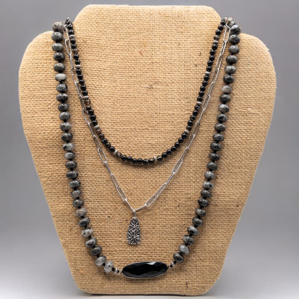 Banded agate is shown as a layering option.