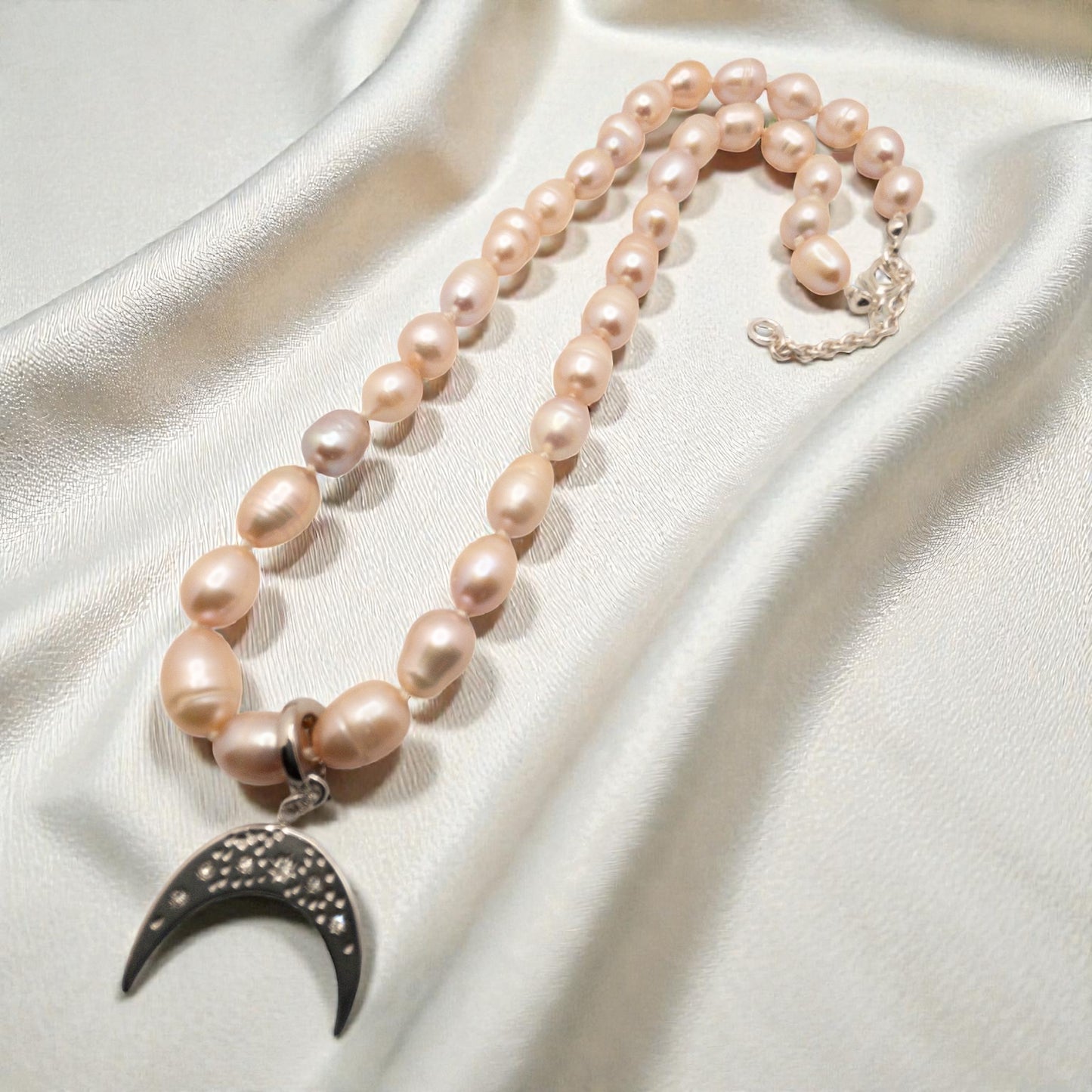 Hand Knotted Mauve Pearl Adjustable Necklace