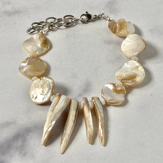 Mother of Pearl Adjustable Bracelet