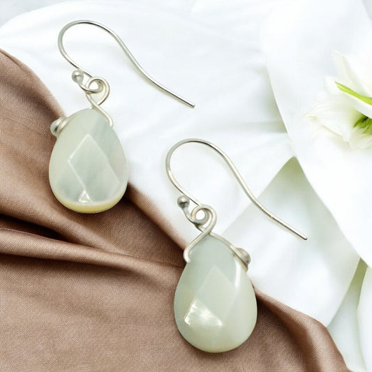 Simple Mother of Pearl Teardrop Dangle