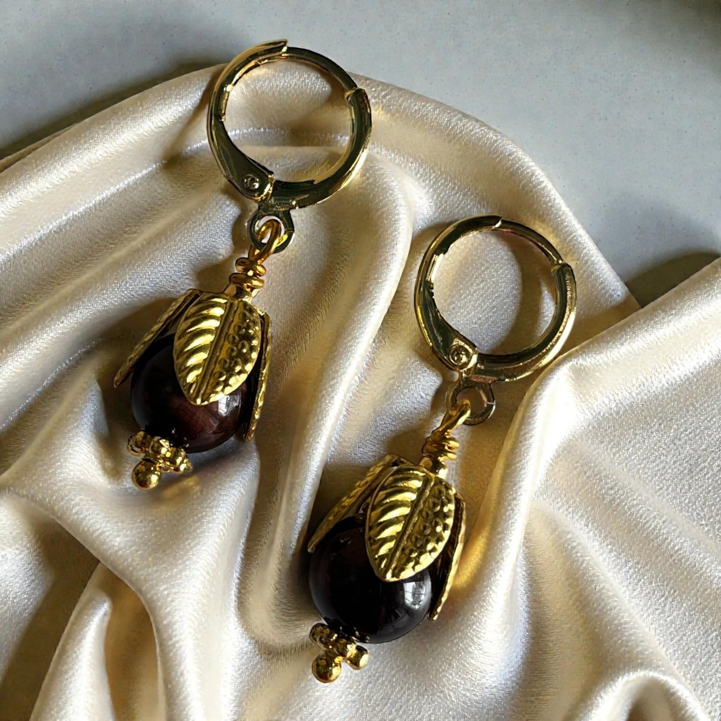 Huggie Tiger Eye Dangle