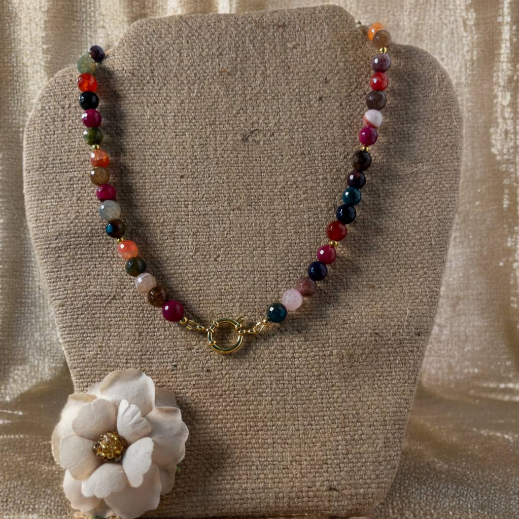 Agate and Pearl Pendant Necklace