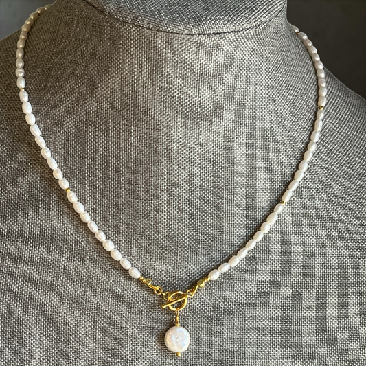 Simple Pearl Toggle Necklace